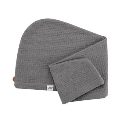 UGG Ansel Hair Towel Wrap In Charcoal