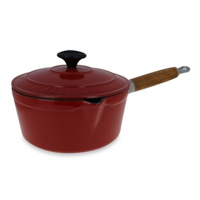Chasseur Cast Iron 2.5 Qt. Saucepan With Lid In Red