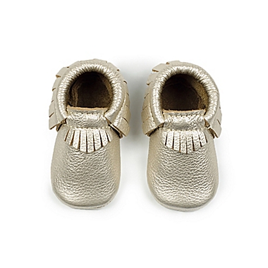 Freshly Picked Size 6-12M Moccasins in Platinum. View a larger version of this product image.