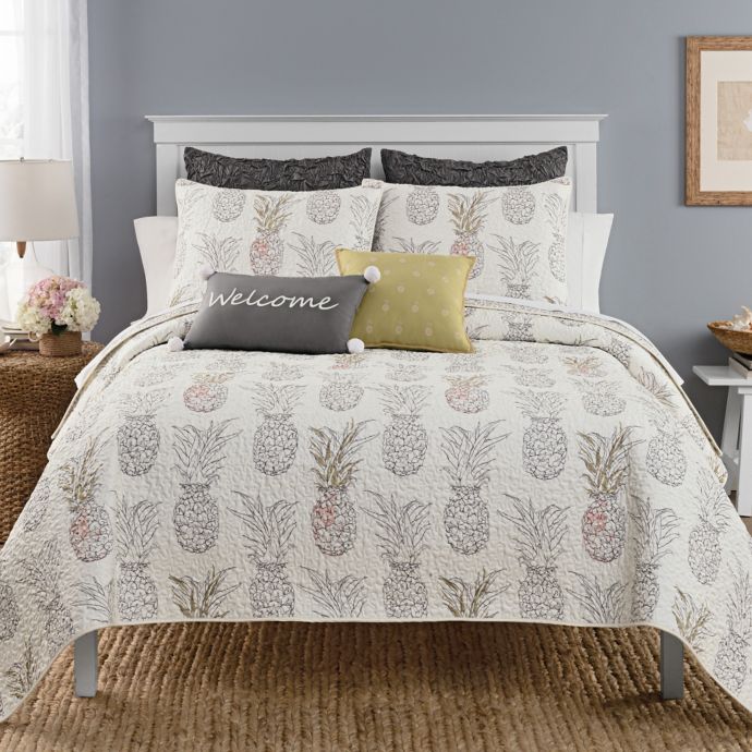 Heritage Breezes Pineapple Quilt Bed Bath Beyond