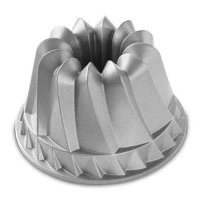 bundt cake pan