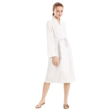 N Natori Medium Quilted Robe in White. View a larger version of this product image.