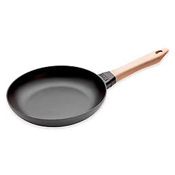 Staub 11-Inch Fry Pan in Matte Black with Beechwood Handle