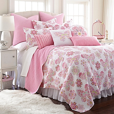 Levtex Home Nova Neta Reversible 3-Piece Full/Queen Quilt Set in Pink. View a larger version of this product image.