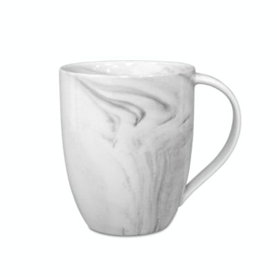 kitchen cups and mugs