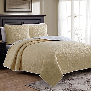Estate Marseille Full/Queen Quilt Set in Straw Yellow. View a larger version of this product image.