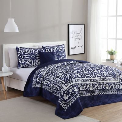 VCNY Eleanor Quilt in Navy/White | Bed 