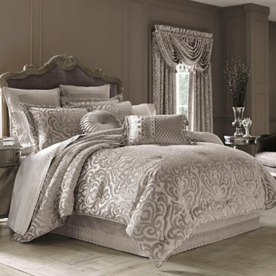 Queen New York Astoria Scroll 4-PC Cal Details about   J KING Comforter Set Sand $500 New 