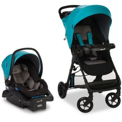baby blue stroller and carseat