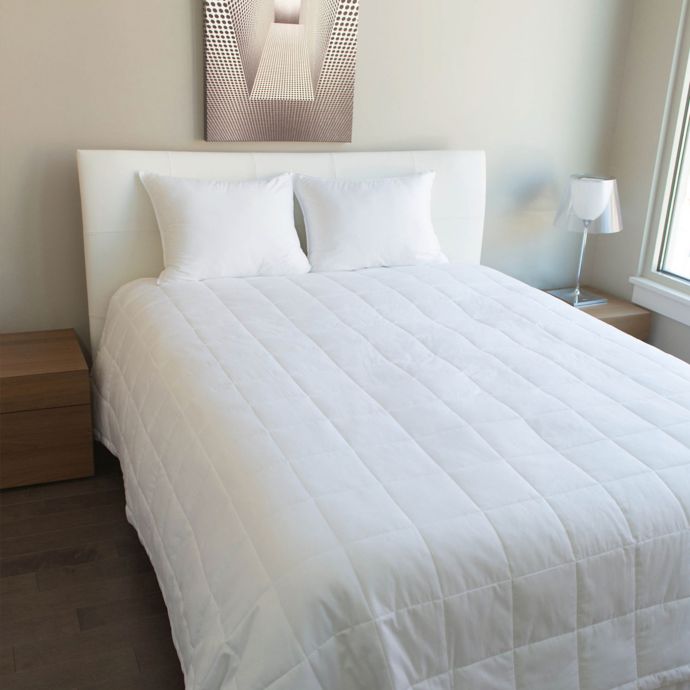 Primaloft 300 Thread Count Down Alternative Comforter In White