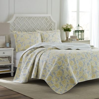 yellow and grey quilt bedding