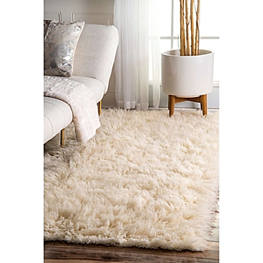 nuLOOM Greek Flokati Shag 2-Foot x 3-Foot Accent Rug in Natural. View a larger version of this product image.