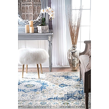 NuLOOM Verona 2&#39; x 3&#39; Accent Rug in Blue. View a larger version of this product image.