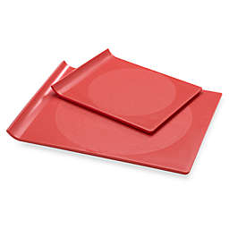 Preserve® Plastic Cutting Board in Ripe Tomato Red