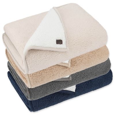 محيط ugg classic sherpa pet blanket 