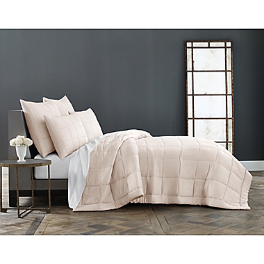 Wamsutta&reg; Vintage Felicity Full/Queen Quilt in Blush. View a larger version of this product image.