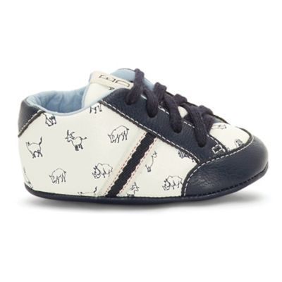 ellen degeneres white sneakers