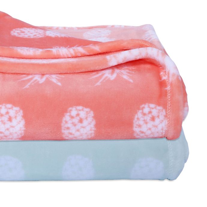 Vintage Tropical Pineapple Throw Blanket | Zazzle.co.uk