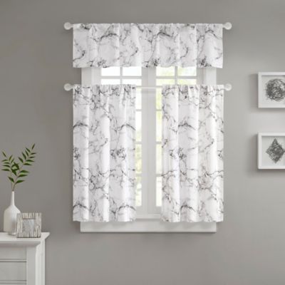 white bathroom curtains