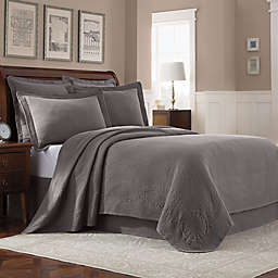 Williamsburg Abby King Coverlet in Grey