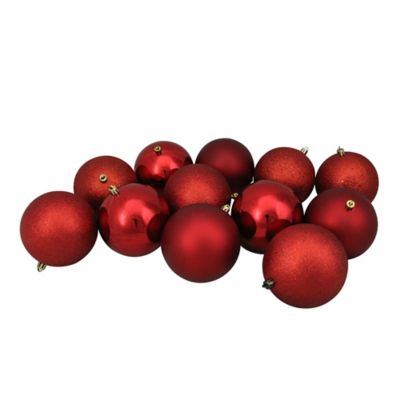 christmas tree ornaments red