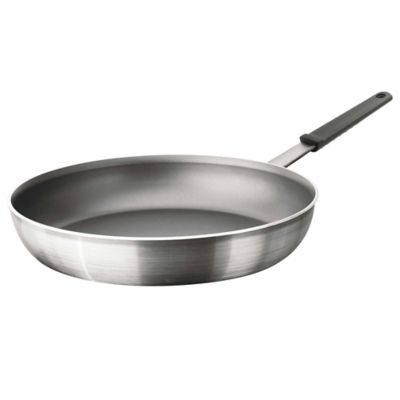 14 covered skillet