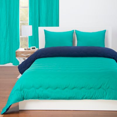 Crayola&reg; Reversible Solid Full/Queen Comforter Set in Green/Navy