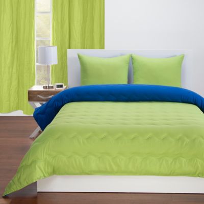 Crayola&reg; Reversible Solid Twin Comforter Set in Green/Blue