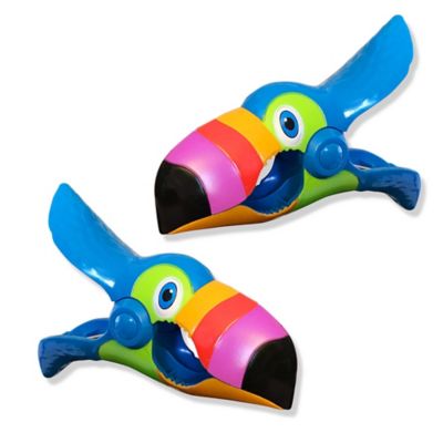 Set of Two Beach Patio or Pool Accessories Beach Towel Holders Secure Clips 4 Pack Flamingo Clips Chip Clips Clips Portable Towel Clips Assorted Styles