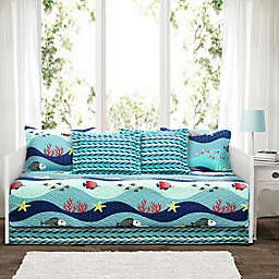 Lush Décor Sealife Daybed Set in Blue