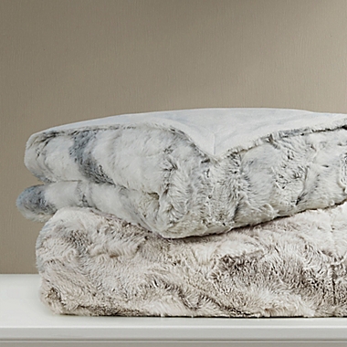 Madison Park Sachi Oversized Faux Fur Throw Blanket in Natural. View a larger version of this product image.