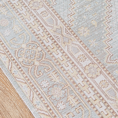 Momeni Isabella Medallion Rug. View a larger version of this product image.