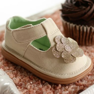 Mooshu Trainers Size 5 Evie T-Strap Sandal in Natural. View a larger version of this product image.