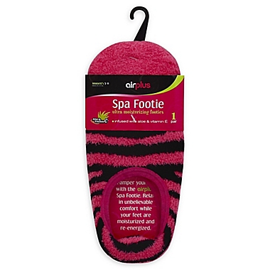 Airplus&reg; 1-Pair Size 5-11 Women&#39;s Aloe and Vitamin E Spa Footies. View a larger version of this product image.