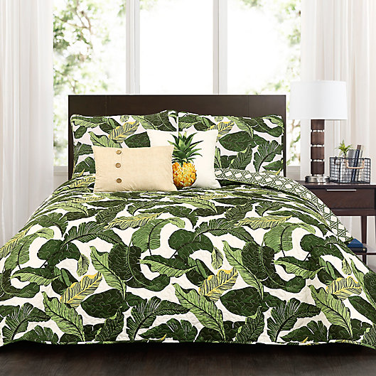 Alternate image 1 for Lush Decor Tropical Paradise King Quilt Set in Green