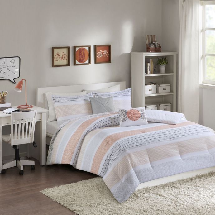 intelligent design wilson comforter set
