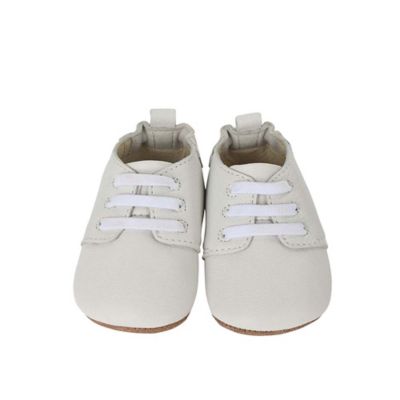 kicks shoes white