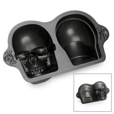 skull cake pan
