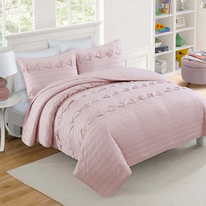 Vcny Home Penelope Geometric Pintuck Reversible Quilt Set In Pink