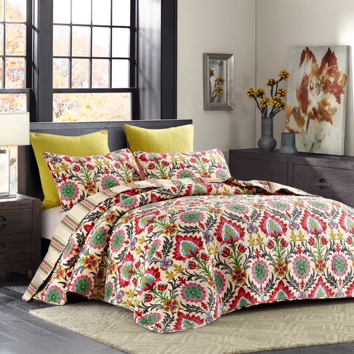 Cali Pink Quilt Set Bed Bath Beyond