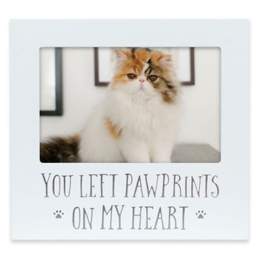 Pearhead&reg; Pet Sentiment 4-Inch x 6-Inch Pawprint Heart Frame in White/Grey. View a larger version of this product image.