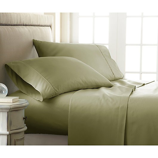 Alternate image 1 for Home Collection Checkered Full Sheet Set in Sage