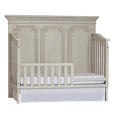 Kingsley Amherst Toddler Guard Rail in Antique White. View a larger version of this product image.