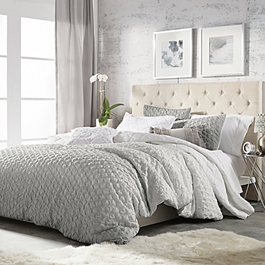 Ombre Honeycomb 3-Piece Reversible Full/Queen Comforter Set in Grey. View a larger version of this product image.