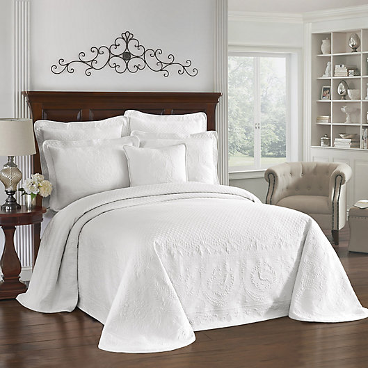 Alternate image 1 for Historic Charleston Collection Matelasse King Bedspread in White