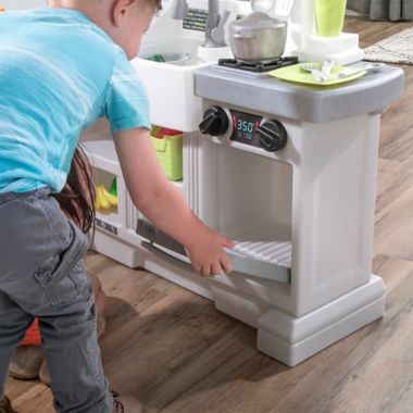 downtown delights kitchen set step2