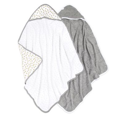 Burt's Bees Baby&reg; 2-Pack Hooded Towels in Cloud. View a larger version of this product image.