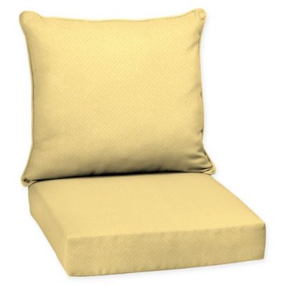 yellow and white cushions