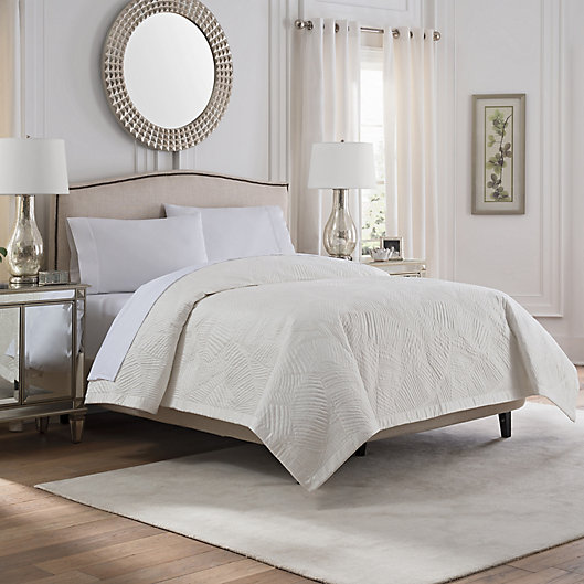 Alternate image 1 for Valeron Caruso Full/Queen Coverlet in White