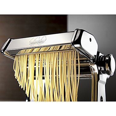 Marcato Atlas 150mm Roller Pasta Machine. View a larger version of this product image.